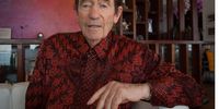 Albie Sachs - Red Shirt