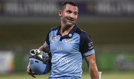 Dean Elgar will fight one last time against India before retiring from cricket