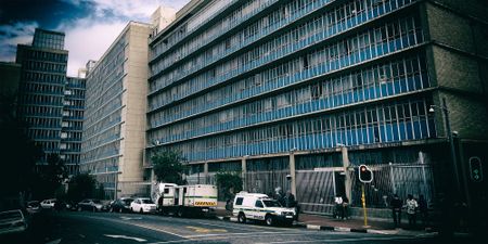 Neil Aggett Inquiry: Judge, family, activists visit 10th floor of ‘formidable’ police station where activists were interrogated