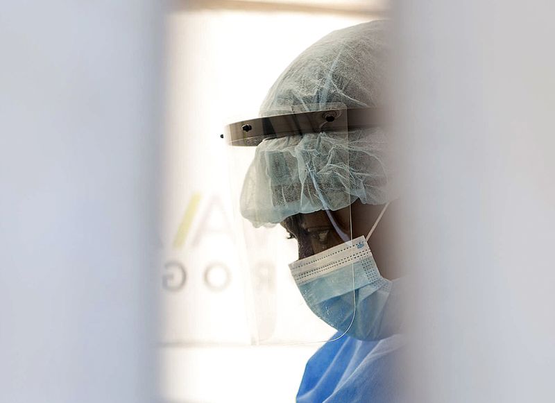 Healthcare workers share their concerns as two Netcare hospitals reopen