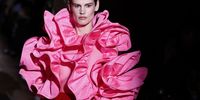 A model presents a creation from the Spring/Summer 2020 Haute Couture collection by Italian designer Pier Paolo Piccioli for Valentino fashion house during the Paris Fashion Week, in Paris, France, 22 January 2020. The presentation of the Haute Couture collections runs from 20 to 23 January 2020.  EPA-EFE/IAN LANGSDON