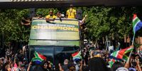 Captain of the Springboks rugby team, Siya Kolisi, at the front of the Springboks bus during the first day of the team’s nationwide victory parade, Braamfontein, 2 November 2023. (Photo: Julia Evans)
