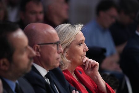 Le Pen Set to Fall Short of French Majority, Polling Shows