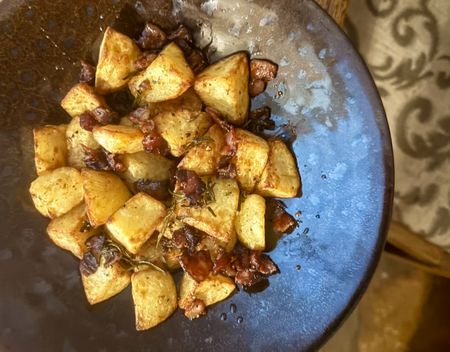 AirFryday: Crispy potatoes with bacon and rosemary