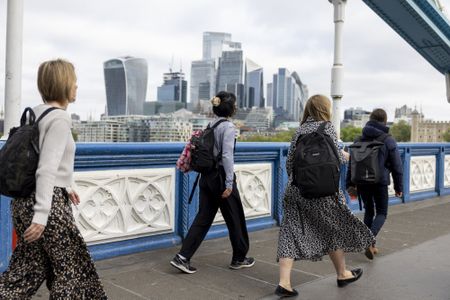 CEO pay climbs to record in UK but lags behind US increases