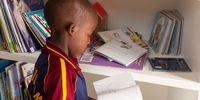 Children commonly learn to read and write in grades 1 to 3. (Photo: Andrea Stalbom)