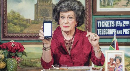 Ep. 170: Evita proves fake news in the twittersphere (Video)