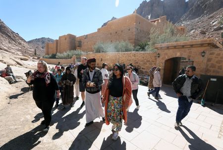 At least 21 die in bus accident in Egypt’s South Sinai, ministry says