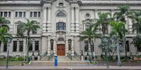 DURBAN, SOUTH AFRICA - MARCH 27: A general view of empty streets in front of City hall on Day One of National Lockdown on March 27, 2020 in Durban, South Africa. According to media reports, South Africa?s lockdown is considered one of the strictest, with bans on alcohol sales and dog-walking, among other things. People are also not allowed to jog in public for the next three weeks. (Photo by Gallo Images/Darren Stewart)