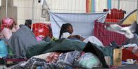 Refugees living on a pavement near the Cape Town Central police station, 27 March 2020. (Photo: Nardus Engelbrecht / Gallo Images)