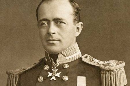 A hundred years on, Robert Falcon Scott still lives, still a hero
