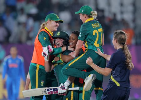 Nadine de Klerk powers Proteas to comeback win over India in Women’s World Cup