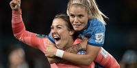 England goalkeeper Mary Earps (left) celebrates the semifinal victory with teammate Rachel Daly. (Photo: Joe Prior / Visionhaus via Getty Images)