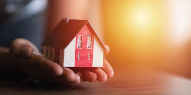 How to fairly divide a family holiday home between local and overseas heirs