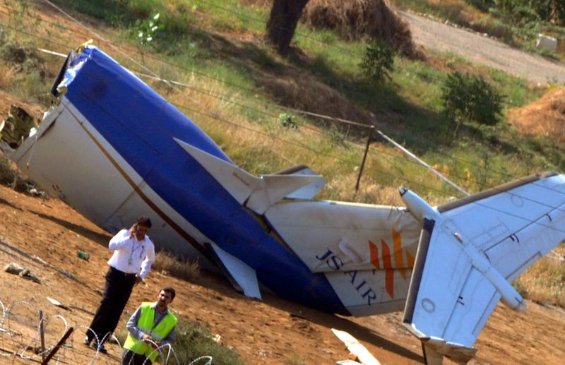 Politician’s Death Flight Kills 14 Others in Colombia.
