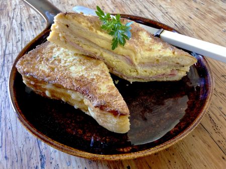 Lekker Brekker Monday: Monte Cristo sandwich