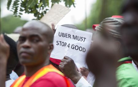 Fingers pointed at government as tensions flare up again between Pretoria ride-hailing and metered taxi drivers