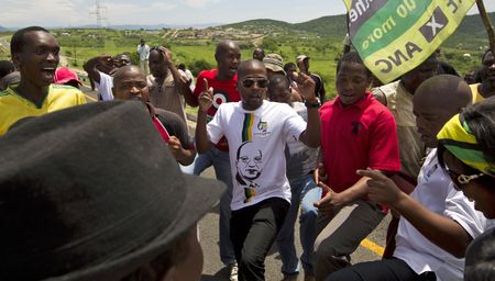 Publicity stunt meets thuggery: The DA's non-storming of Zuma's Bastille