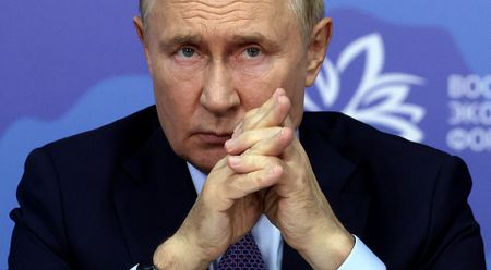 Zelensky, ICC discuss arrest warrants for Kremlin officials; Putin issues stark warning to West