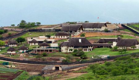 Trench warfare, Nkandla edition: Makhanya vs Everyone Else