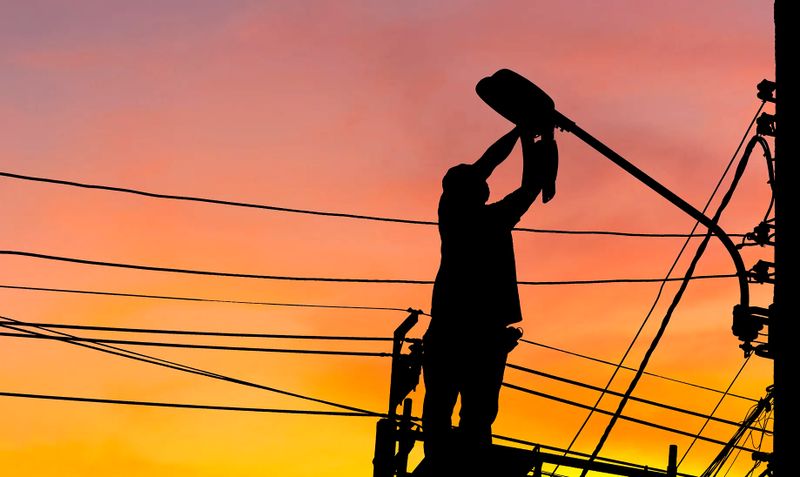 Nelson Mandela Bay leadership accused of shielding officials implicated in R35m streetlight tender scandal