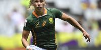 Nadine Roos (c) of South Africa during the match between Spain and South Africa on day 2 of the HSBC Cape Town Sevens at DHL Stadium on December 10, 2022 in Cape Town, South Africa. (Photo by Ashley Vlotman/Gallo Images)