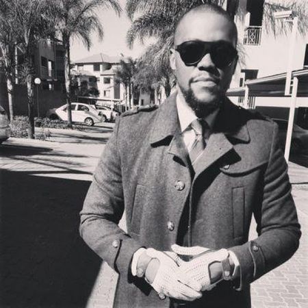 Home Affairs bungle separates man from pregnant wife