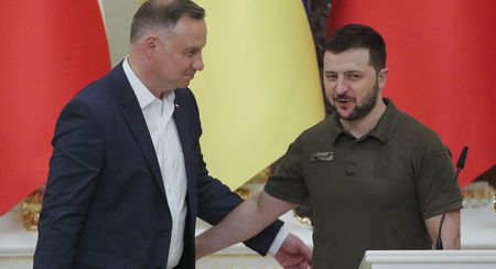 Zelensky hints at level of casualties in Donbas; Poland’s president addresses legislators in Kyiv