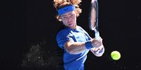 epaselect epa10424193 Andrey Rublev of Russia in action against Holger Rune of Denmark during their fourth round match during the 2023 Australian Open tennis championship at Melbourne Park in Melbourne, Australia, 23 January 2023.  EPA-EFE/JAMES ROSS  AUSTRALIA AND NEW ZEALAND OUT