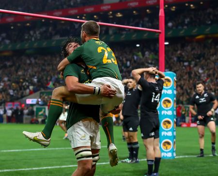 Brutal Boks destroy All Blacks despite red card