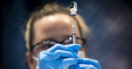 Global Virus Update: Race emerges as vaccine problem; US cases slow; SA set to receive first vaccines today