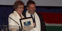 Helen Zille and James Selfe. (Photo: Wikipedia)