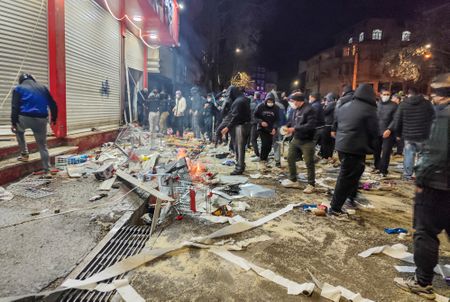 Nationwide internet blackout hits Iran while protests persist