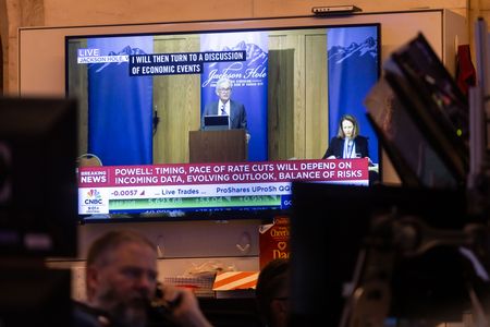 Global Stocks Head for a Record High as Powell Talks Rate Cuts
