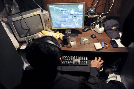 ‘Quiet quitters’ make up half of the US workforce, Gallup finds