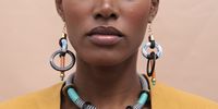 Bossa nova earrings, Araci necklace (Image PICHULIK)