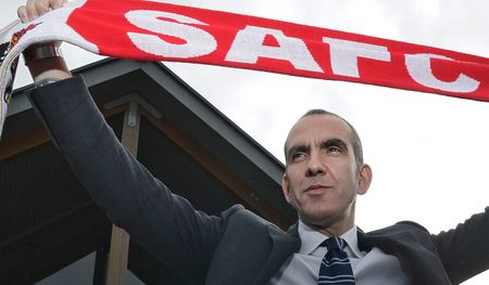 Soccer: Di Canio Becomes A Political Football At Sunderland