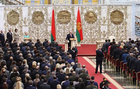 Lukashenko abruptly sworn in, Belarus opposition calls for more protests