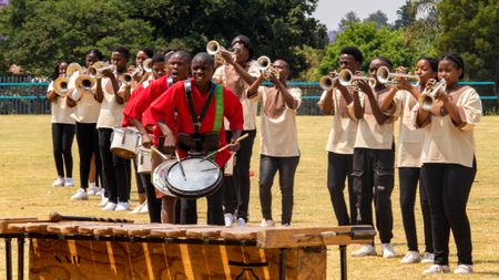 Conductor and cellist Benjamin Zander fulfils promise to Mandela