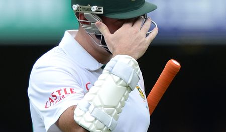 Ton-up Smith breaks post-retirement mental-shackles