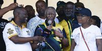 Former president Thabo Mbeki addresses ANC supporters during his campaign at Jabulani Mall in Soweto on 25 April 2024. (Photo: Felix Dlangamandla)