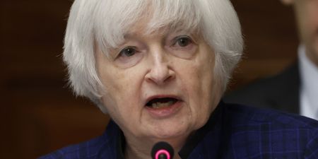 Diplomatic Traffic Jam: Why Russia and the United States are courting South Africa