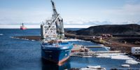 The Ocean Giant cargo ship docks at McMurdo Station, Ross Island, East Antarctica on 29 January 2023. (Photo: Lauren Lipuma / Creative Commons)