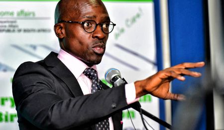 Medium-Term Budget: Gigaba needs more than pretty words to balance the nation’s books