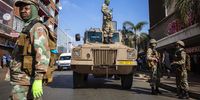 Members of the SANDF on patrol during a joint operation in Johannesburg with the SAPS on 26 April 2020, day 31 of the national Covid-19 lockdown. (Photo: Kim Ludbrook / EPA-EFE)