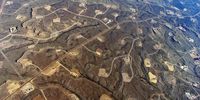 Fracking plots in the United States. (Copyright Bruce Gordon / Ecoflight)