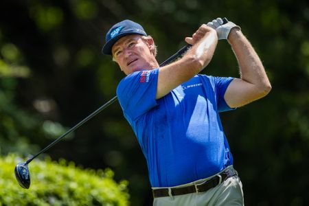 Els calls for PGA board to resign as compatriot Christo Lamprecht keeps composure to lead Open