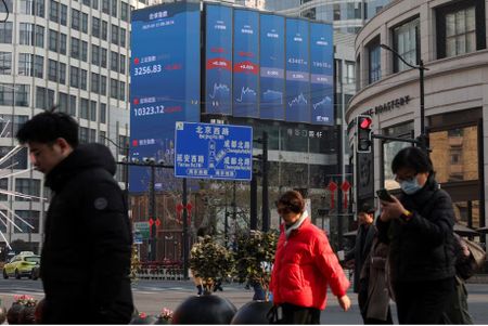 Slide in Chinese shares hampers Asian markets despite Fed optimism