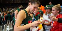 Nichole Taljaard signs autographs for fans at the Netball World Cup 2023 in Cape Town. (Photo: Misha Jordaan / Gallo Images / Netball World Cup 2023)