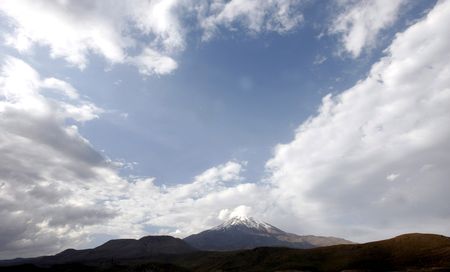 Iran quake of magnitude 5.1 kills two, injures 38